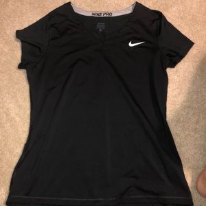 Women’s Nike Pro Dri Fitted t-shirt
